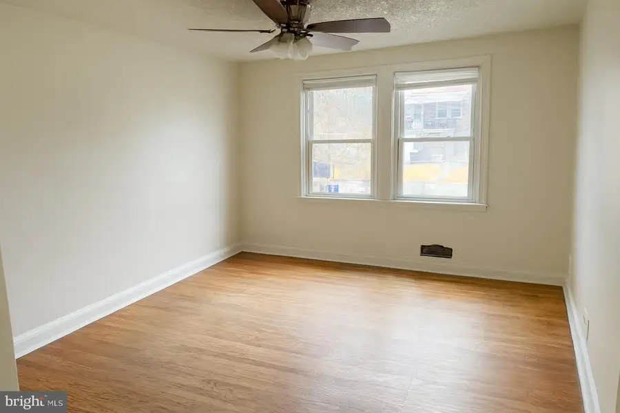 3733 Ravenwood Ave, Baltimore, MD 21213 - #3