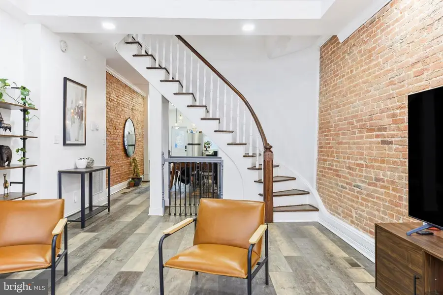 737 Dolphin St, Baltimore, MD 21217 - #3