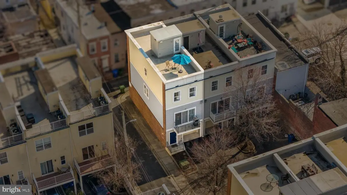 126 N Duncan St, Baltimore, MD 21231 - #1