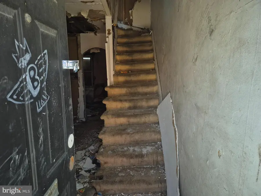 302 S Fulton Ave, Baltimore, MD 21223 - Image #3