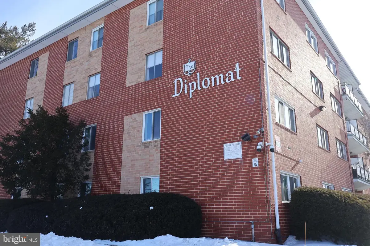 3737 Clarks Ln #408, Baltimore, MD 21215 - Image #1