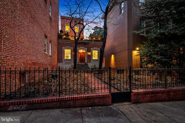 16 W Read St, BALTIMORE, MD 21201