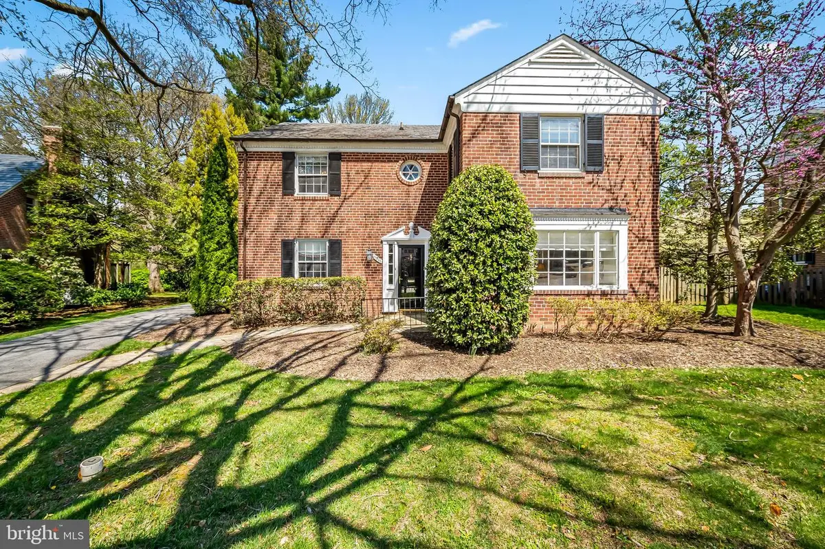 5911 Meadowood Rd, Baltimore, MD 21212 - #1