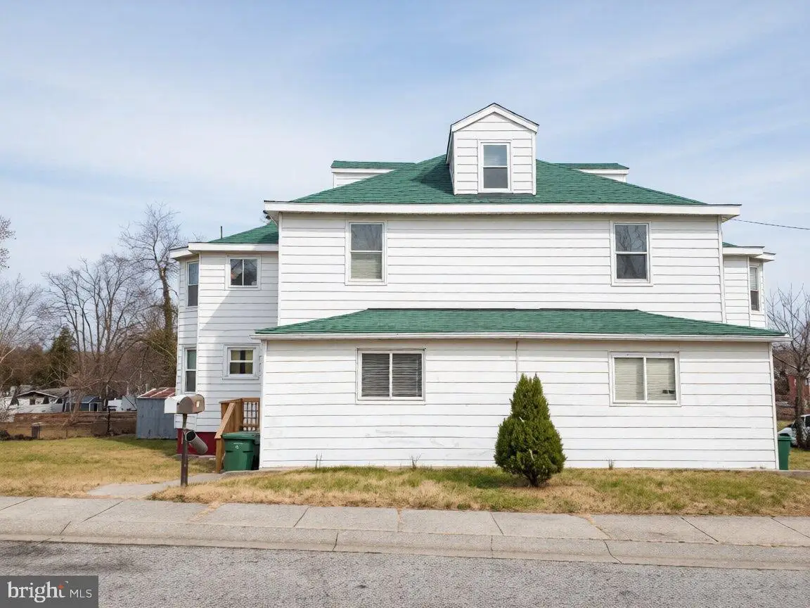 2421 Arbuton Ave, Baltimore, MD 21230 - #1