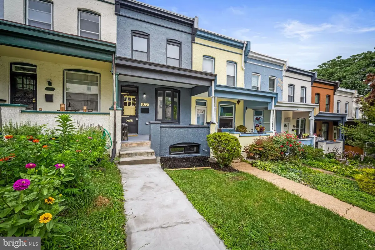 917 W 33rd St, Baltimore, MD 21211 - #1