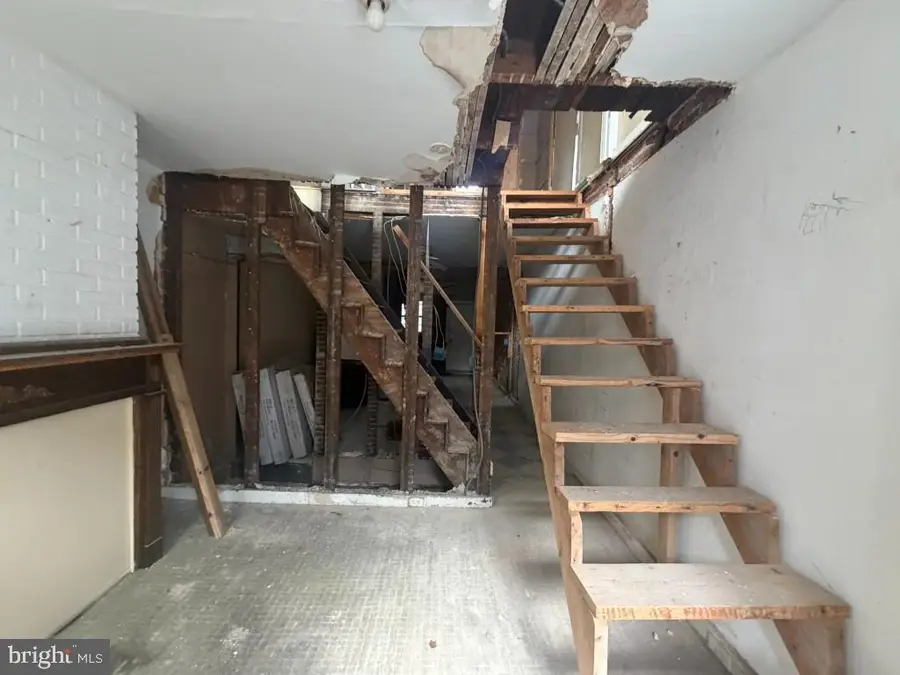 1610 Lemmon St, Baltimore, MD 21223 - #3