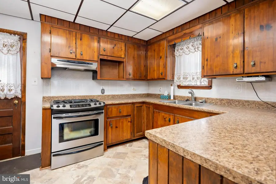 6627 Bushey St, Baltimore, MD 21224 - #2