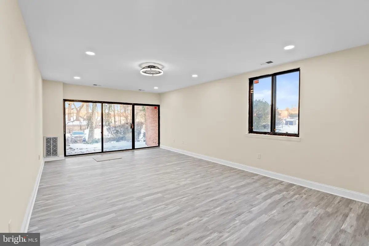 6711 Park Heights Ave #l9, Baltimore, MD 21215 - #1