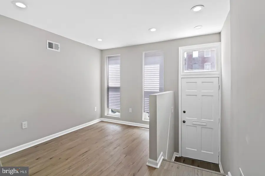 1346 N Carey St, Baltimore, MD 21217 - #2