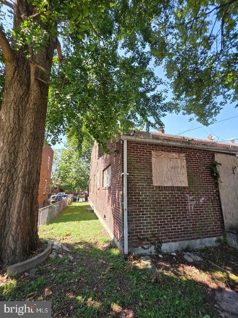2831 Round Rd, Baltimore, MD 21225 - #3