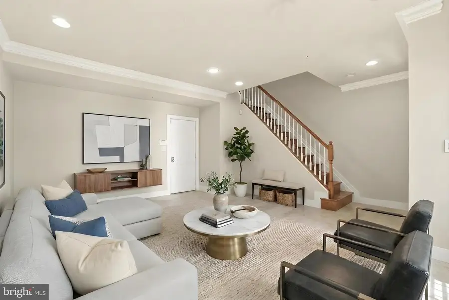 2612 Lighthouse Ln, Baltimore, MD 21224 - #3