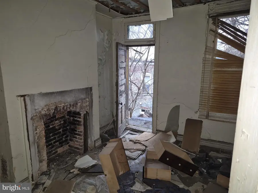 1832 W Lanvale St, Baltimore, MD 21217 - #3