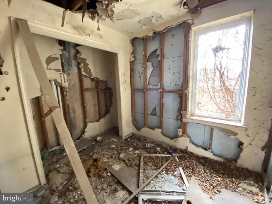 1921 Hollins St, Baltimore, MD 21223 - #3