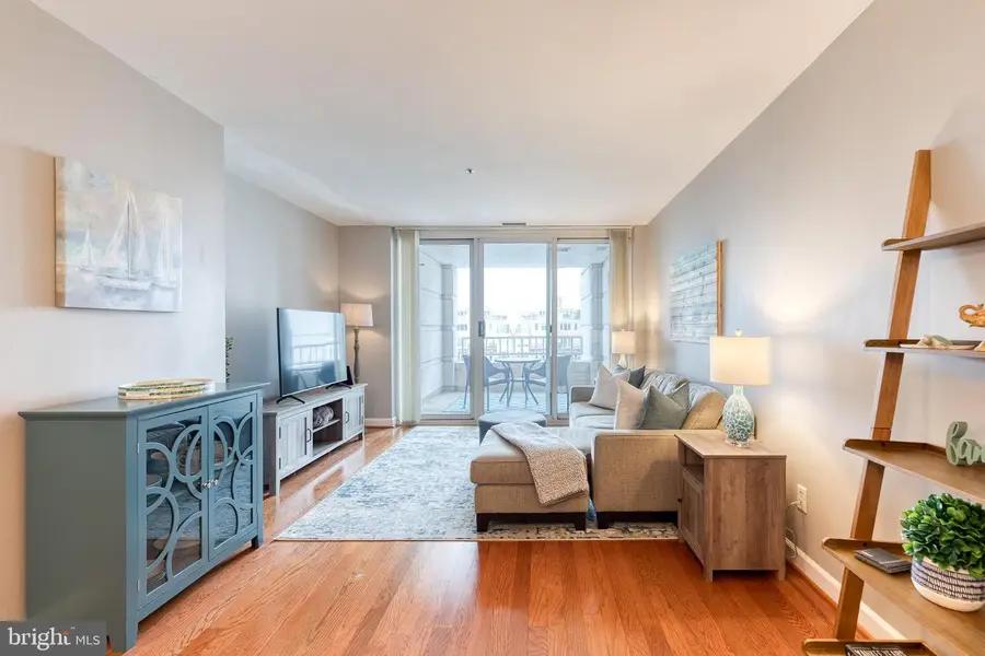 100 Harborview Dr #305, Baltimore, MD 21230 - #3