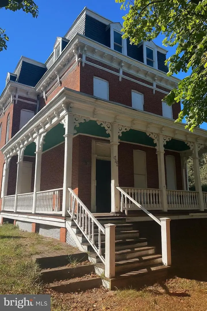 4213 Massachusetts Ave, Baltimore, MD 21229 - #1