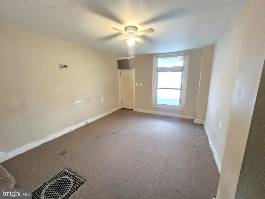 621 E 30th St, Baltimore, MD 21218 - #2