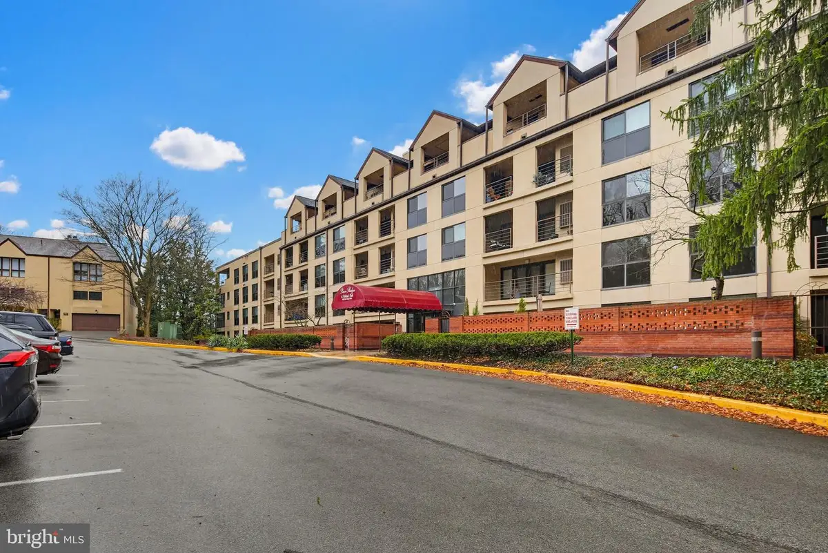 1040 Deer Ridge Dr #208, Baltimore, MD 21210 - #1