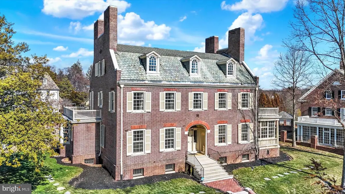 818 W University Pkwy, Baltimore, MD 21210 - #1