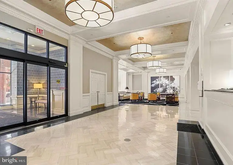 10 E Lee St #2208, Baltimore, MD 21202 - #2