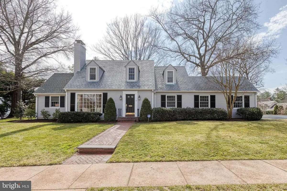 13 Tamworth Rd, Baltimore, MD 21210 - #1