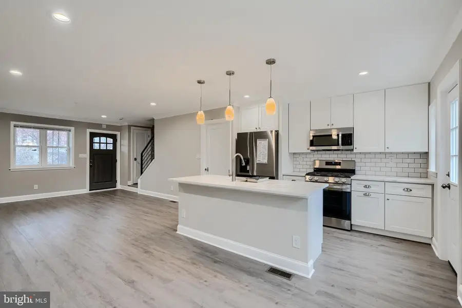 615 Ponca St, Baltimore, MD 21224 - #2