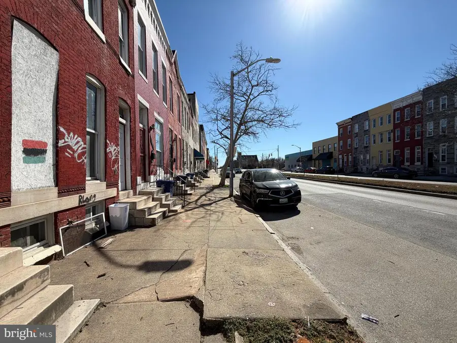 1327 N Fulton Ave, Baltimore, MD 21217 - #2