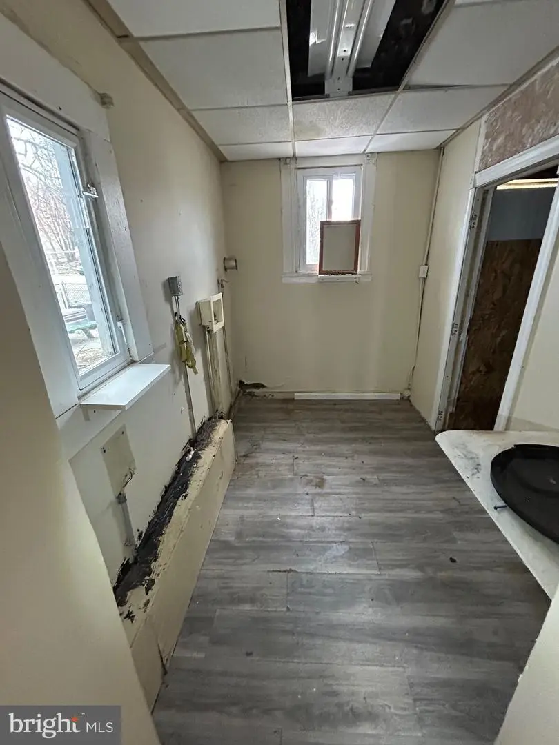 4002 W Franklin St, Baltimore, MD 21229 - #3