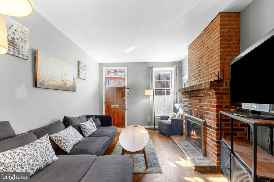 1048 W Barre St, Baltimore, MD 21230 - #3