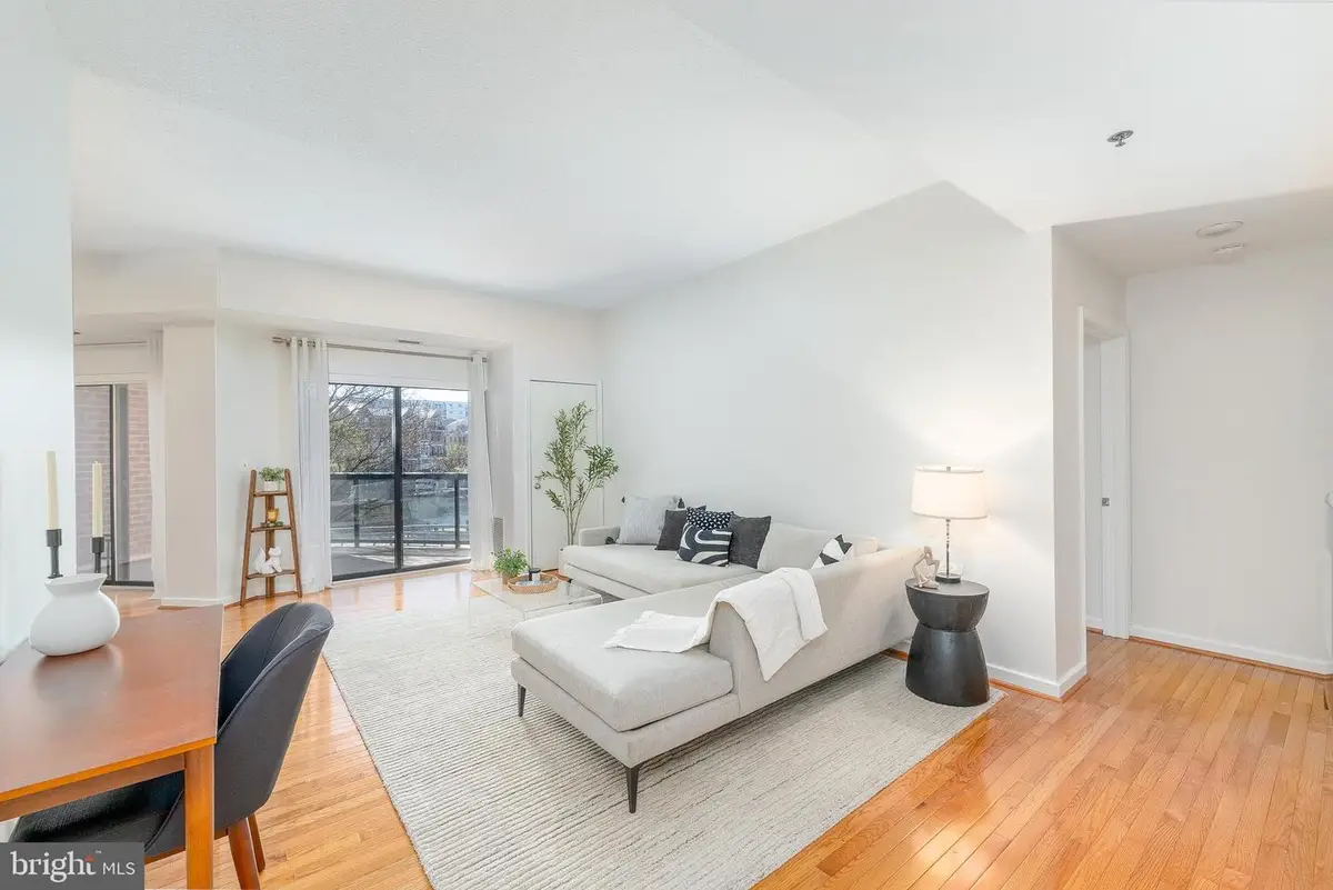 2515 Boston St #201, Baltimore, MD 21224 - #1