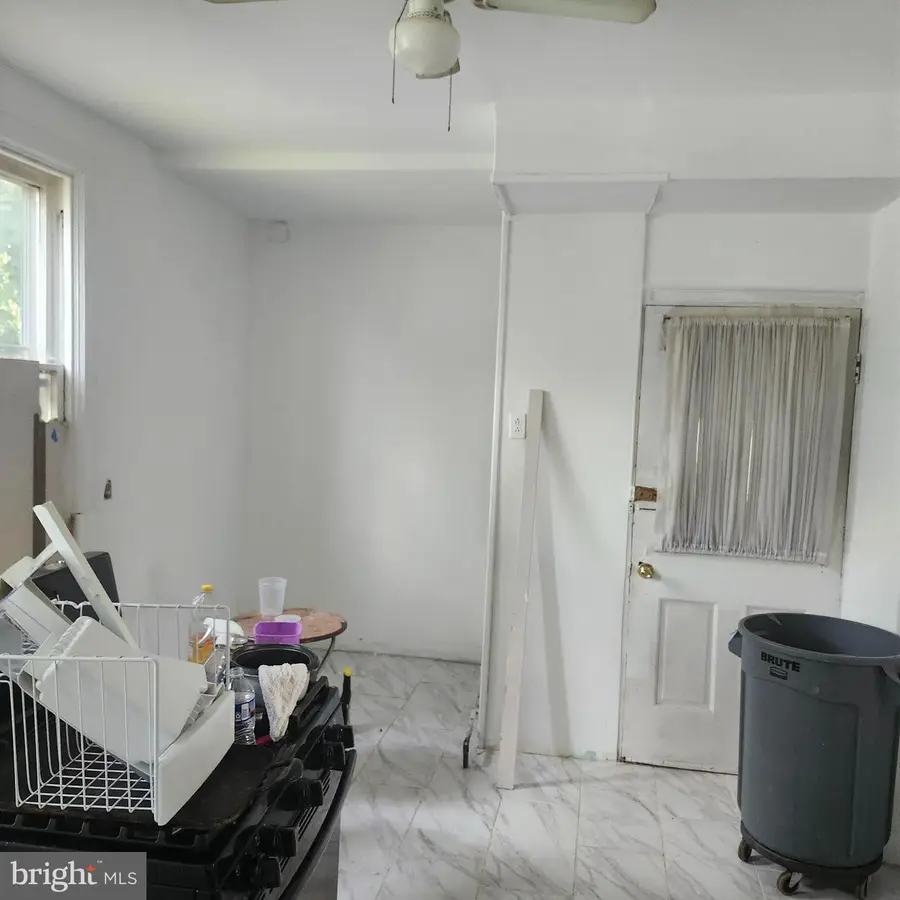 905 Cooks Ln, Baltimore, MD 21229 - #3