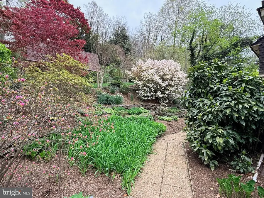 511 Edgevale Rd, Baltimore, MD 21210 - #3