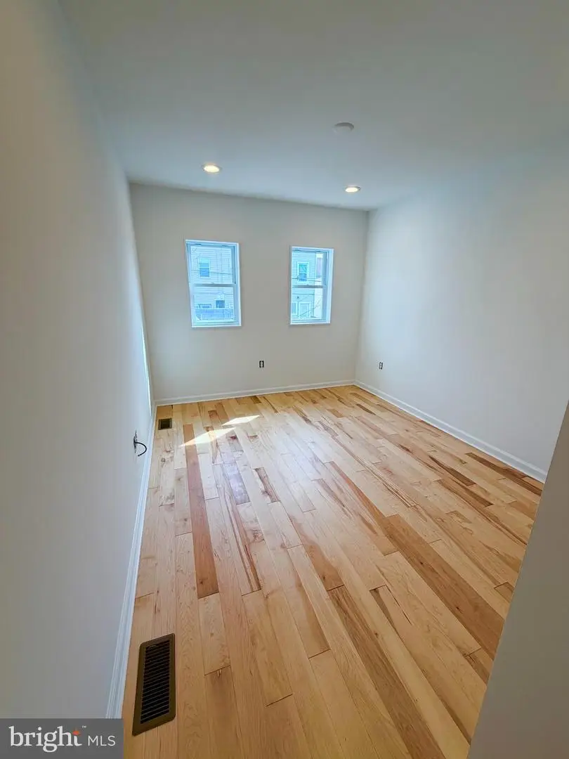 821 S Curley St, Baltimore, MD 21224 - #2