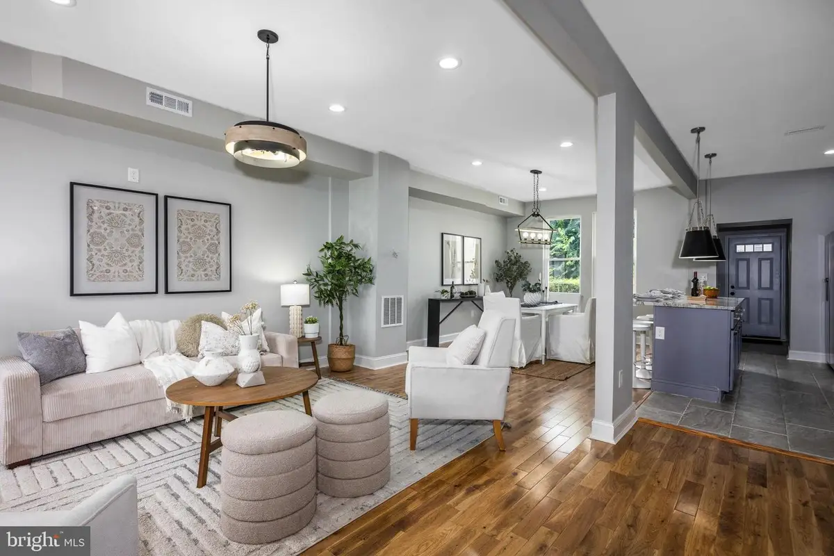 1621 E 32nd St, Baltimore, MD 21218 - #1