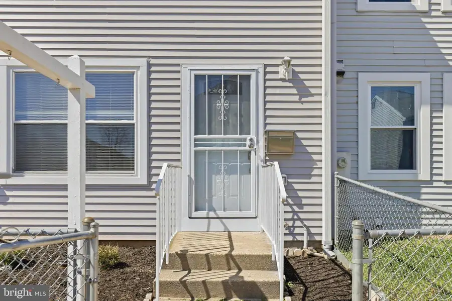 1206 Turpin Ln, Baltimore, MD 21202 - #3