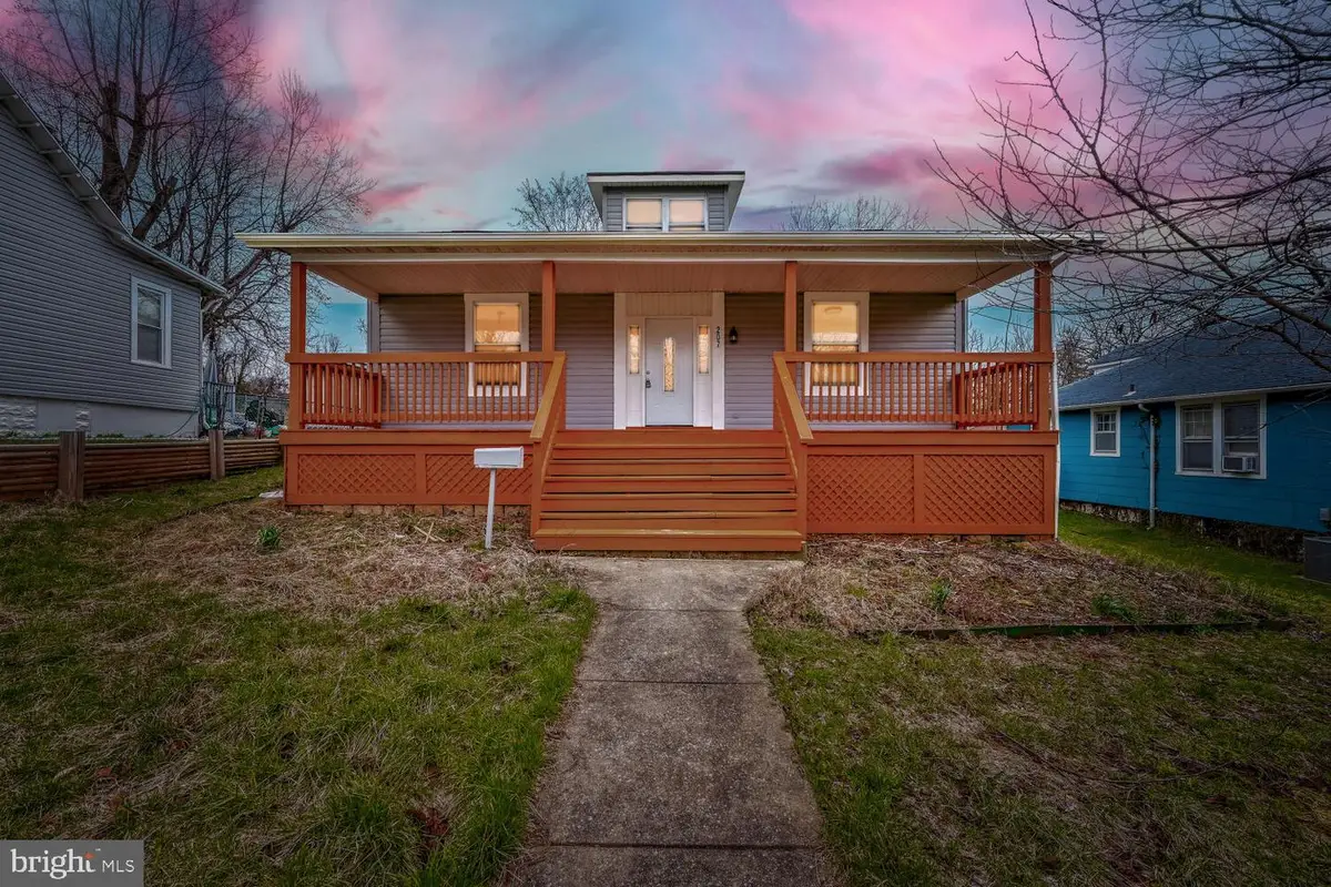 207 S Rock Glen Rd, Baltimore, MD 21229 - #1