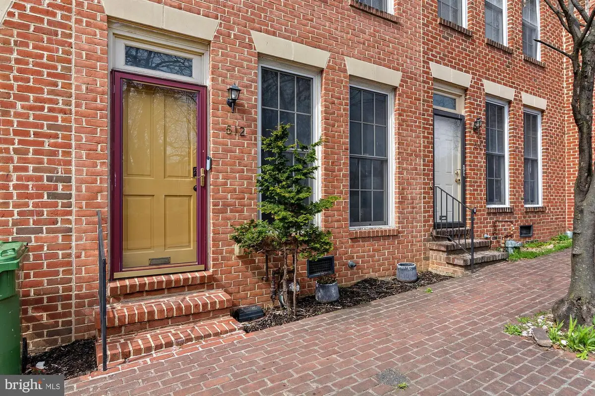 512 Saint Mary St, Baltimore, MD 21201 - #1