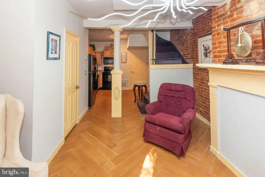 1216 W Pratt St, Baltimore, MD 21223 - #2