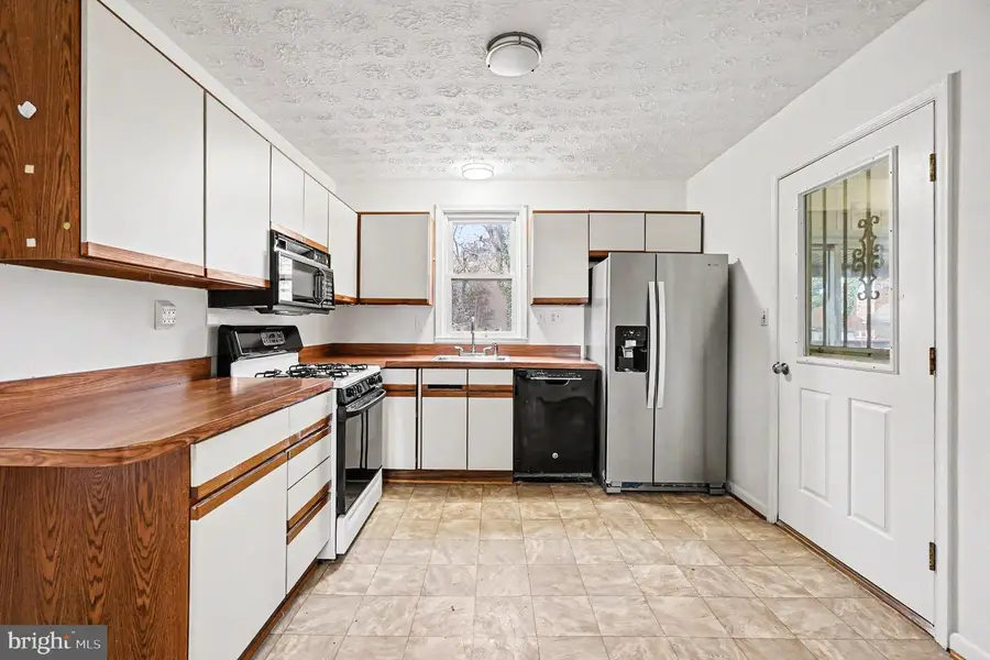 4806 Hazelwood Ave, Baltimore, MD 21206 - #2