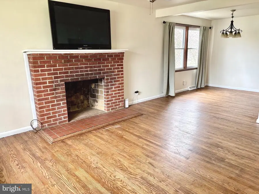 4121 5th St, Baltimore, MD 21225 - #2