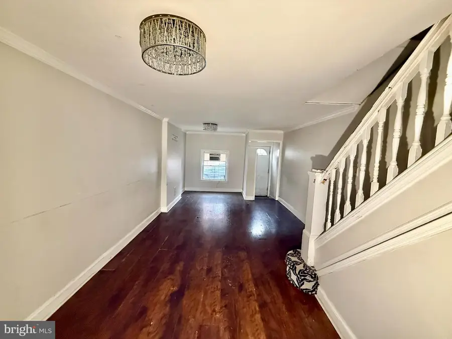 819 N Curley St N, Baltimore, MD 21205 - #3