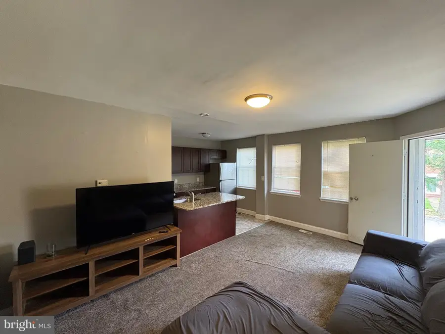 911 Saint Dunstans Rd, Baltimore, MD 21212 - #3