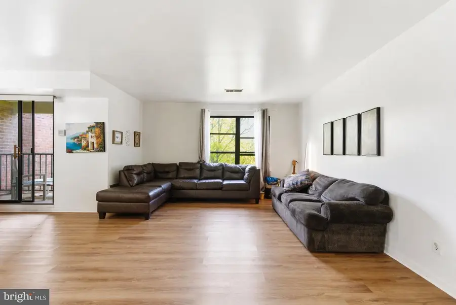 6317 Park Heights Ave #204, Baltimore, MD 21215 - #3