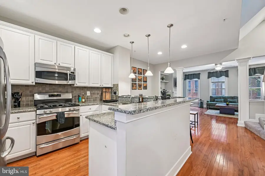 24 S Regester St, Baltimore, MD 21231 - #3