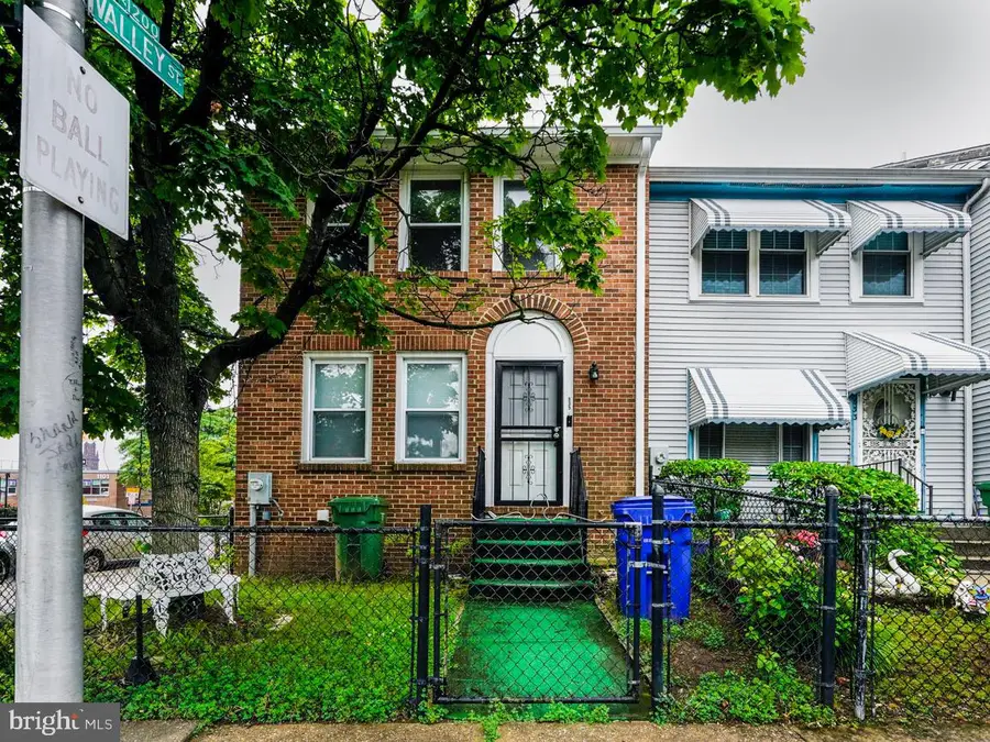 835 Showell Ct, Baltimore, MD 21202 - #2