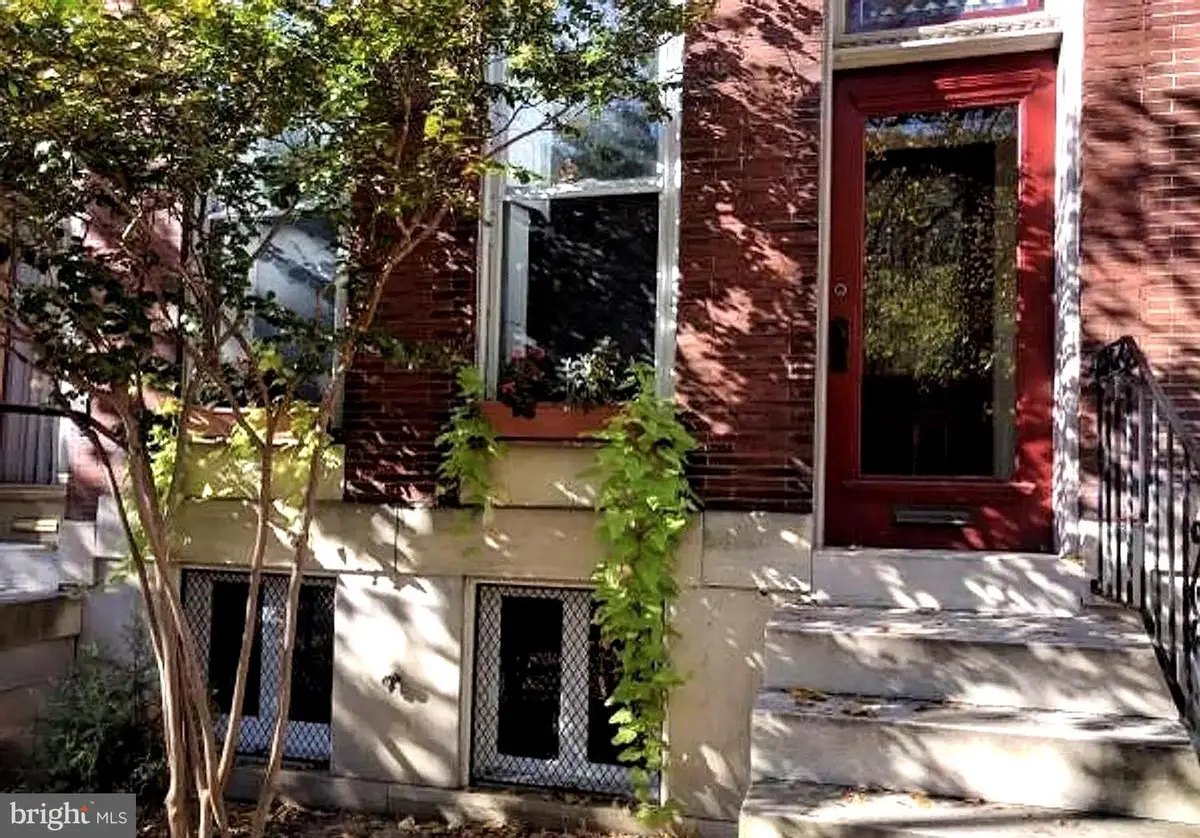 2522 N Calvert St, Baltimore, MD 21218 - #1
