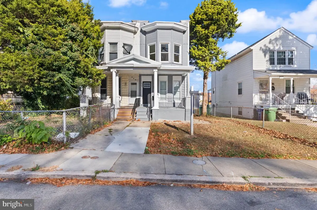 822 E 41st St, Baltimore, MD 21218 - #1