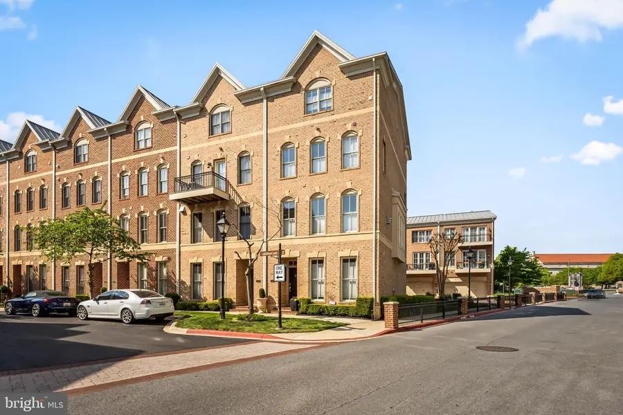 2618 Lighthouse Ln, Baltimore, MD 21224 - #2