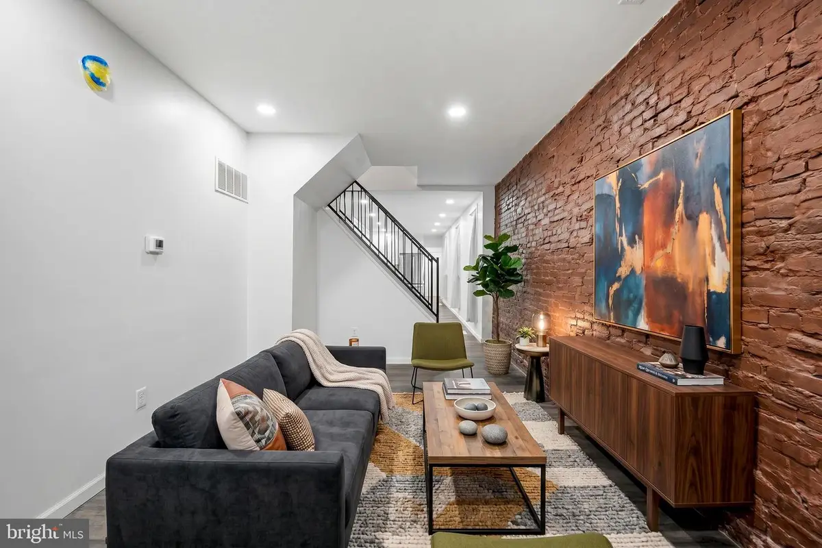 2011 N Pulaski St, Baltimore, MD 21217 - #1