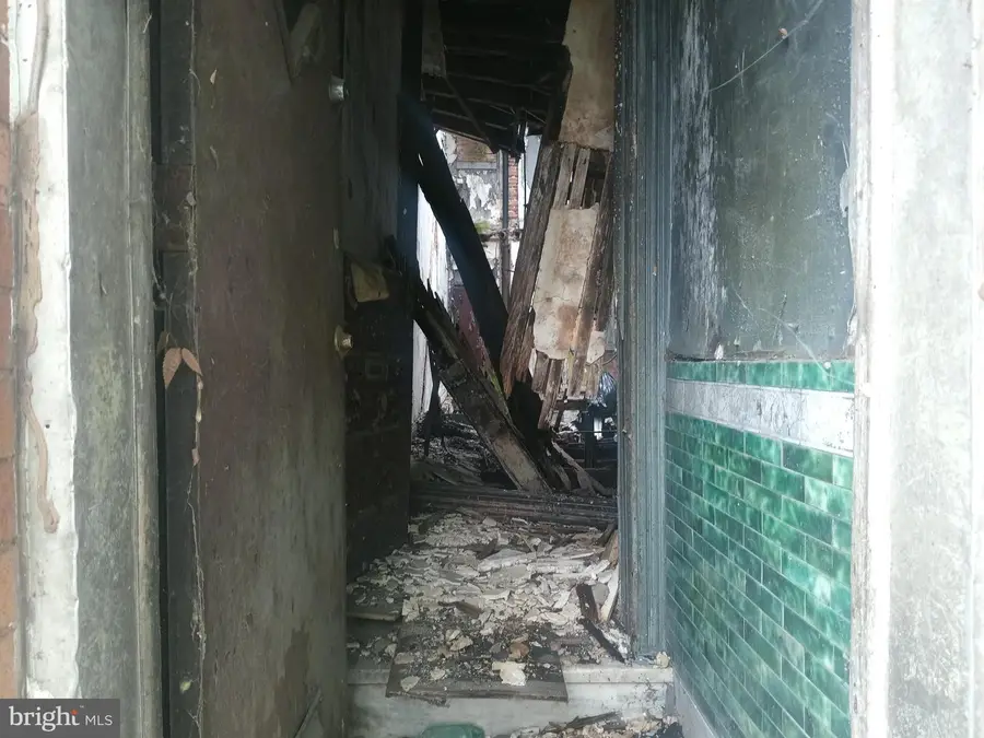 2607 W Fayette St, Baltimore, MD 21223 - #2
