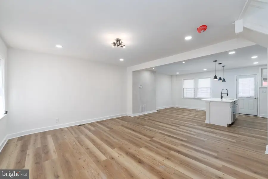 818 Mount Holly St, Baltimore, MD 21229 - #3